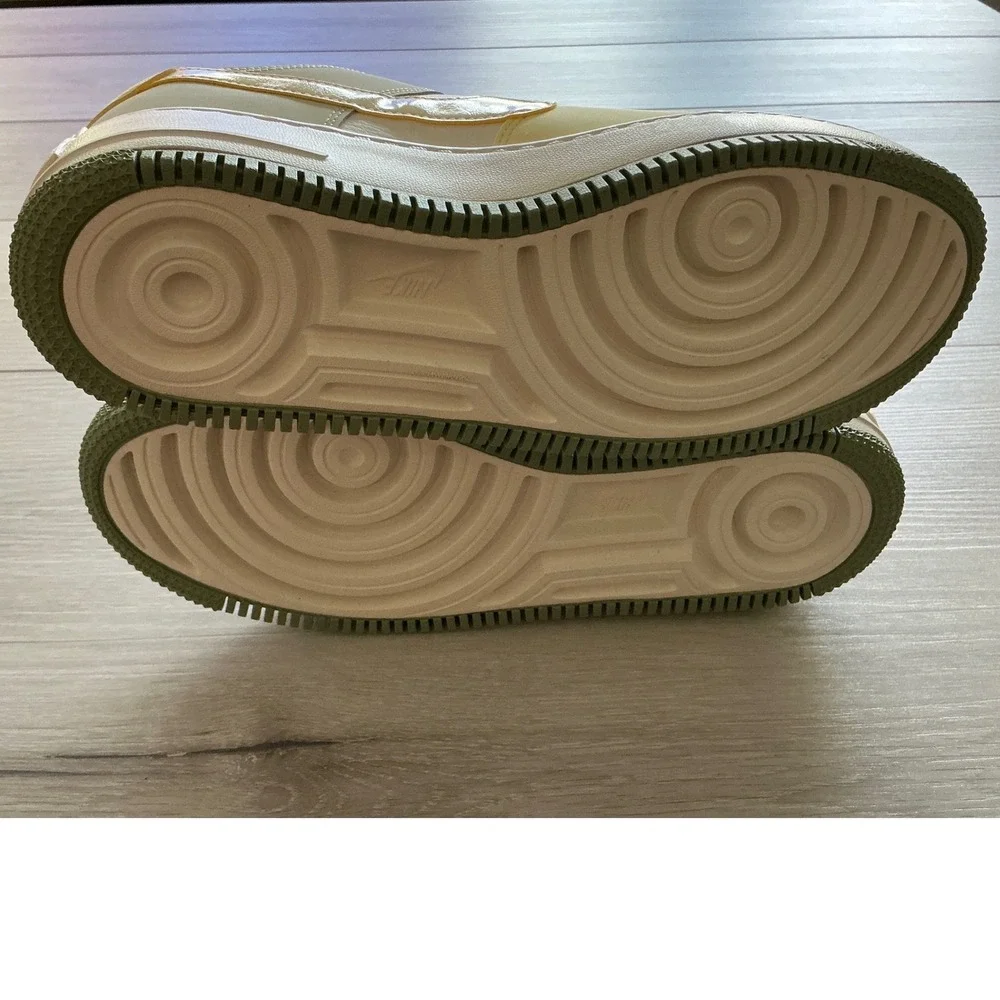 Nike Air Force 1 AF1 Shadow Women Size 10 Trainers Sail Oil Green New in Box‎
